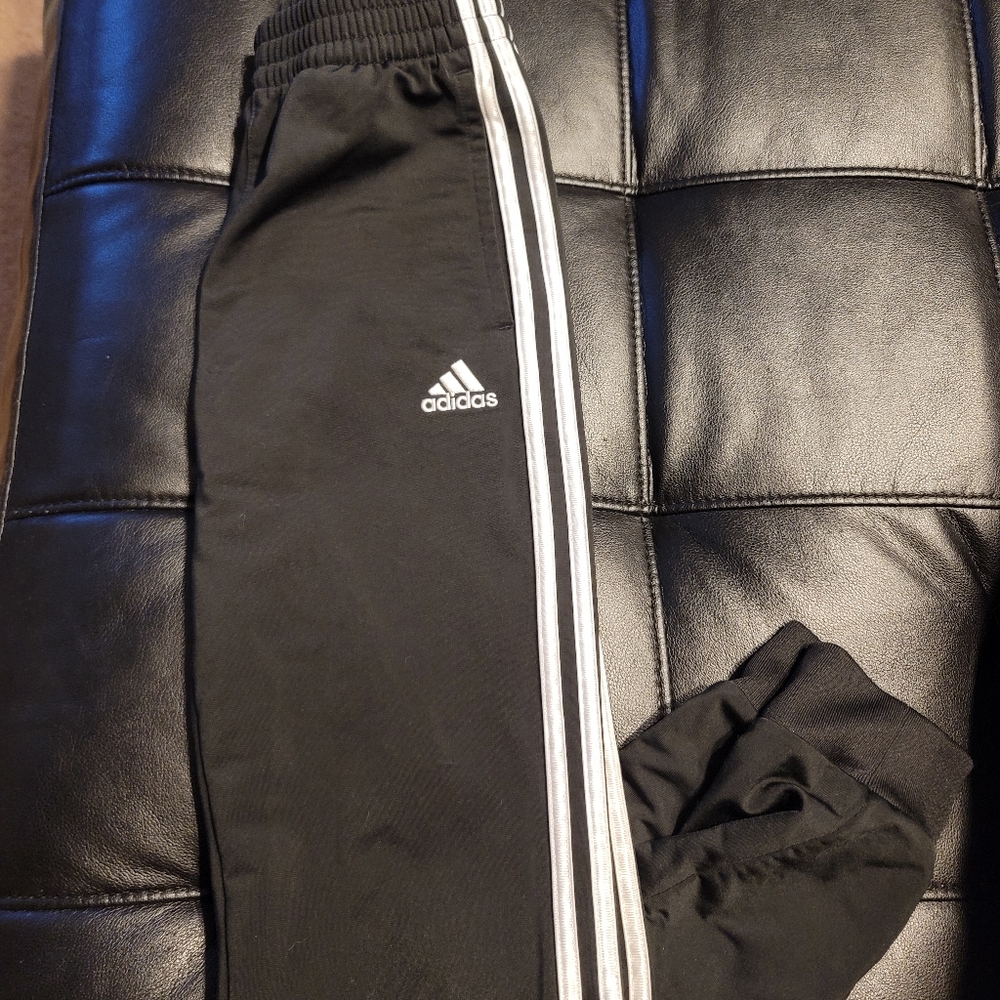 Boys Adidas Joggers 10/12